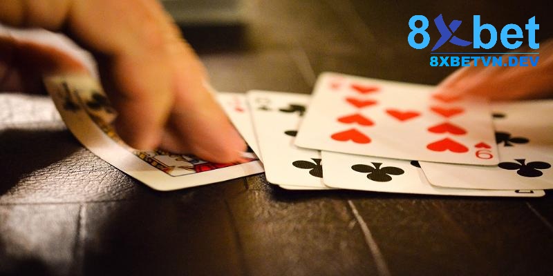 Luật và cách chơi bài Phỏm chuẩn xác cho bet thủ mới
